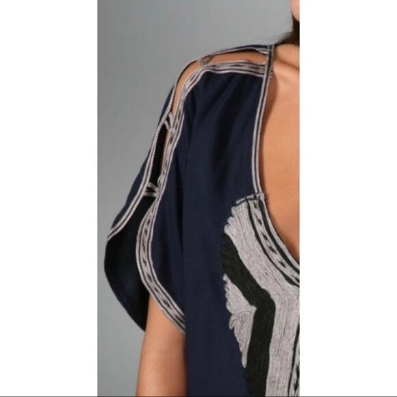 Free People Anthropologie Silver Springs Embroidered Navy Tunic V-Back Top XS - Picture 5 of 14